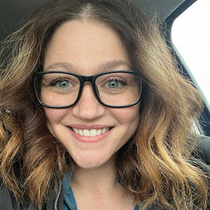 Meet your Posher, April